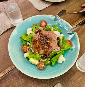 Salad with meat and cheese
