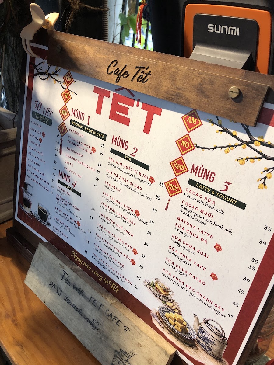Tết coffee - Nguyen Van Huong in Thao Dien
