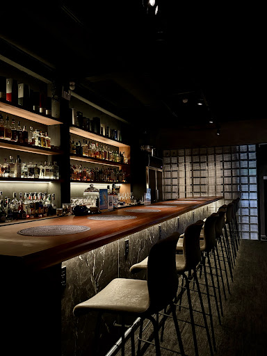 The Bar Hikasa Mixlogy Cocktail bar in Ho Chi Minh City - exterior