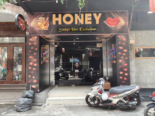 The Bar Hikasa Mixlogy photo 7 in Thao Dien