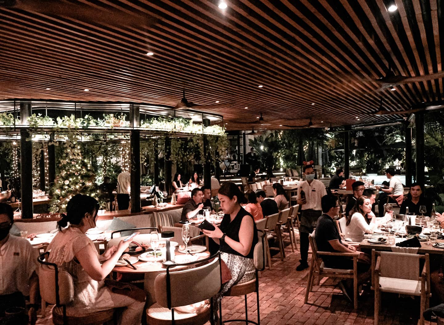THE BRIX - Eatery & Bar Lounge photo 8 in Thao Dien
