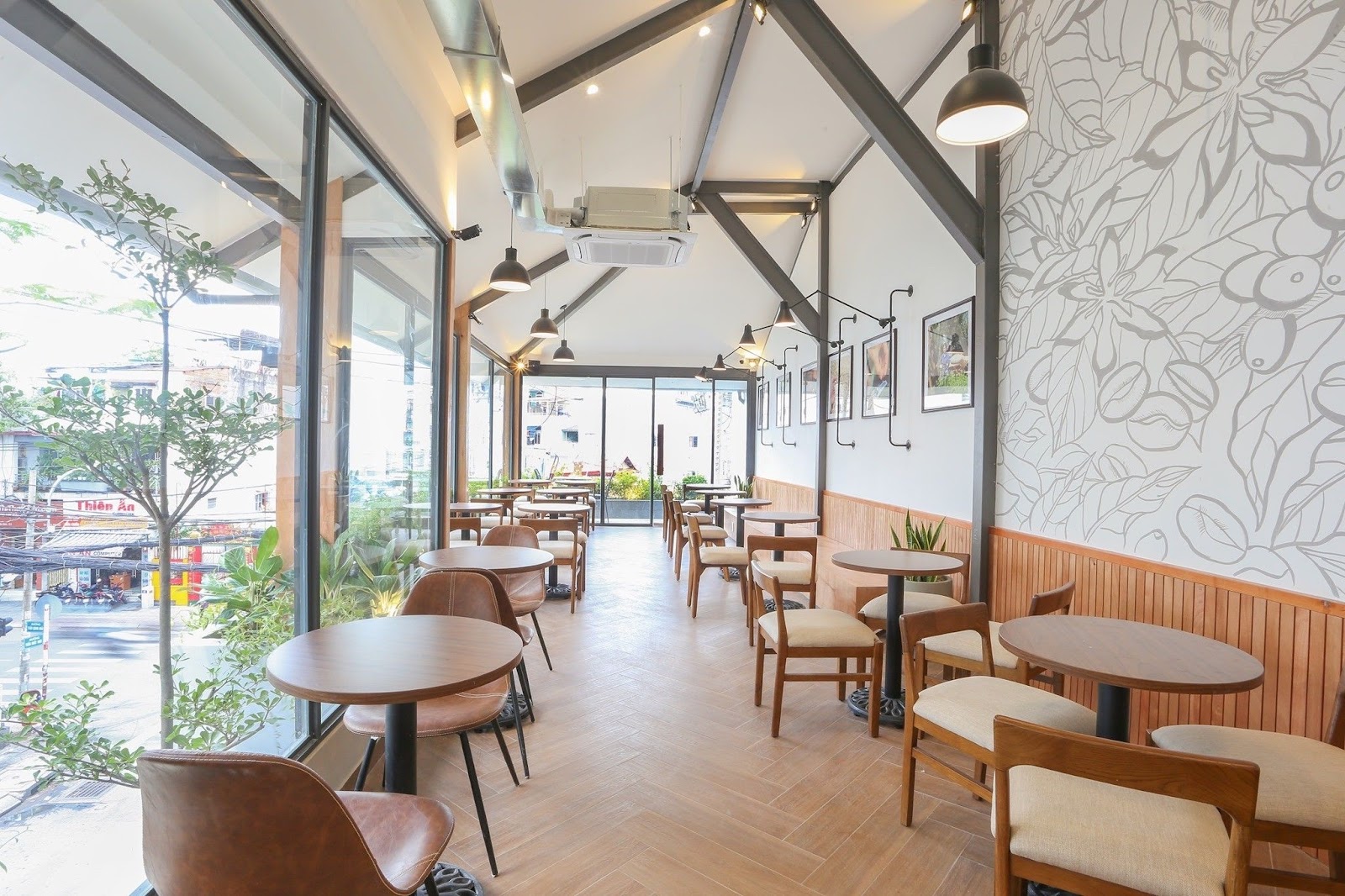 The Coffee House - Huỳnh Văn Bánh photo 4 in Thao Dien