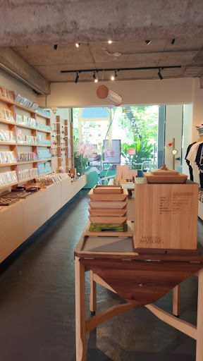The Craft House Souvenir store in Ho Chi Minh City - exterior