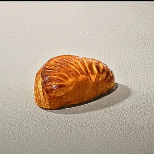 Apple Turnover / Apple-filled pastry