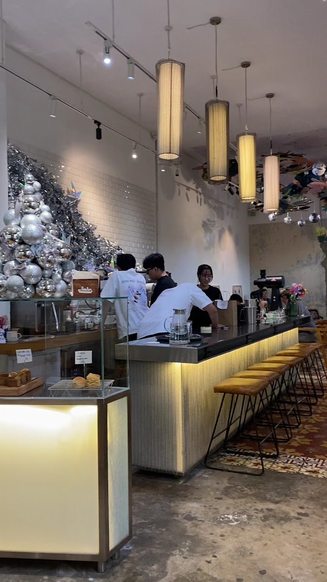 The Hummingbird Café & Roastery