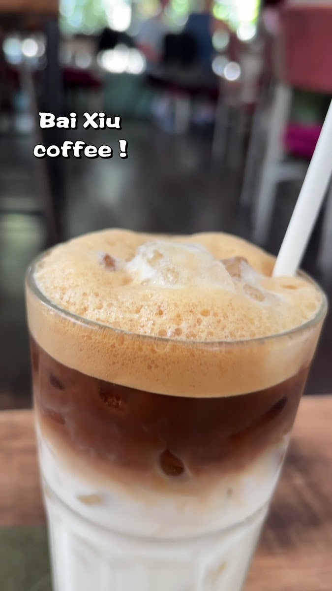 The Old Compass Cafe and Bar photo 4 in Thao Dien