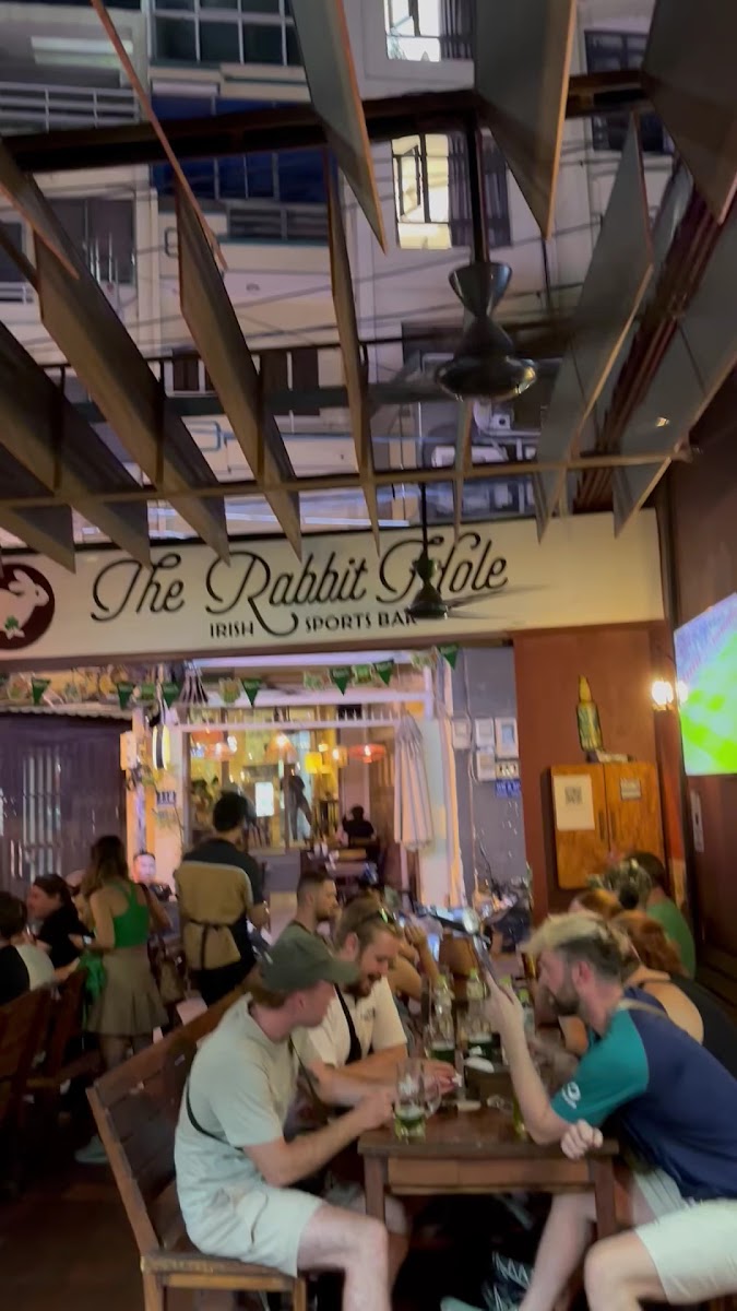 The Rabbit Hole Irish Bar photo 8 in Thao Dien