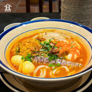 Spicy Fish Cake Noodle Soup