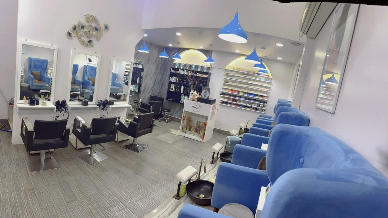 THƯ PHẠM HAIR MAKEUP AND NAILS - Nail Salons in Thao Dien