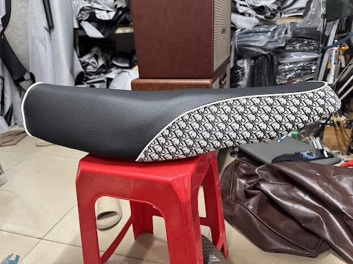 Tiệm Bọc Yên Xe Mười - Furniture Store in Thao Dien