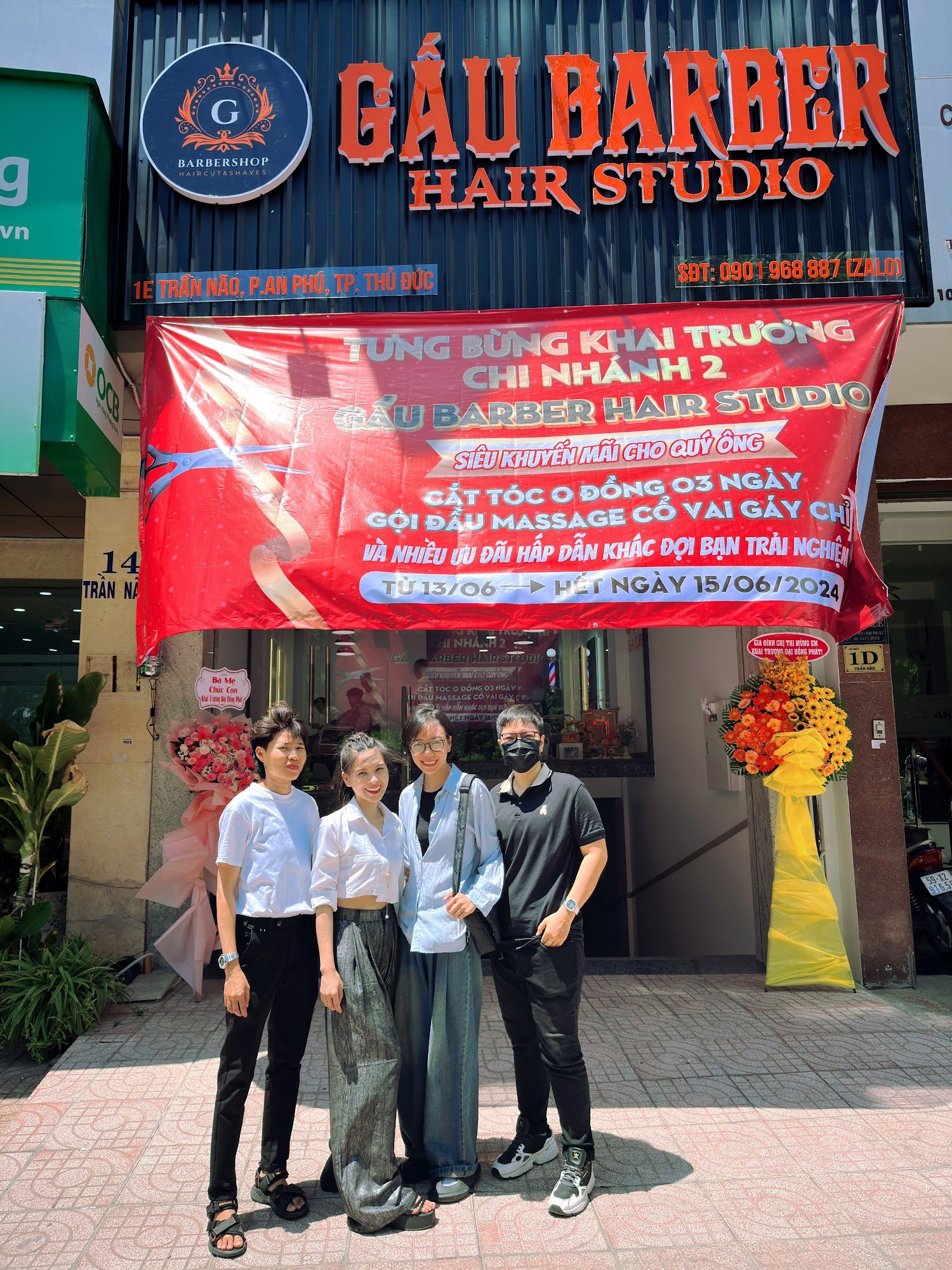 Tiệm cắt tóc nam Gấu Barber Thảo Điền Hair salon in Thao Dien - exterior