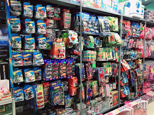 Titan Shop in Saigon