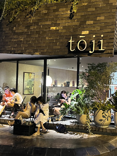 toji.bythelake Coffee shop in Ha Noi - exterior
