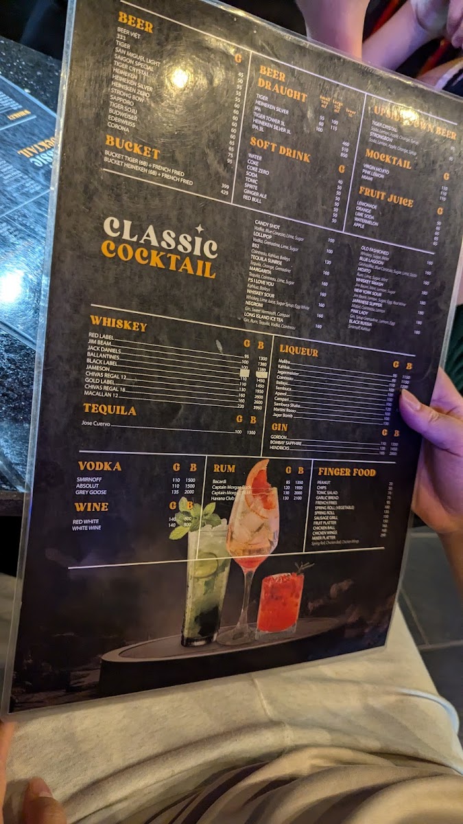 TONIC THE ROOFTOP Bar in Ho Chi Minh City - exterior