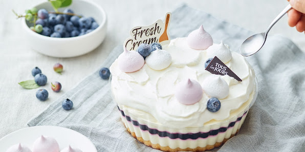Blueberry Cream Cake