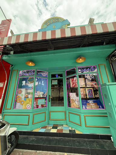 Treats & Sweets - Saigon's 1st Old Fashioned Candy & Toy Shop. photo 5 in Thao Dien