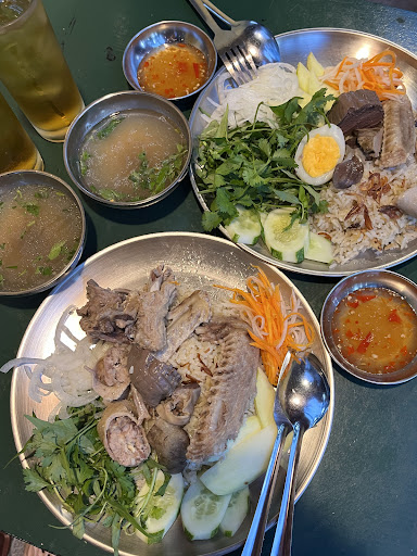 TRUYỀN THỪA - Nem nướng Vạn Ninh & Cơm vịt photo 4 in Thao Dien