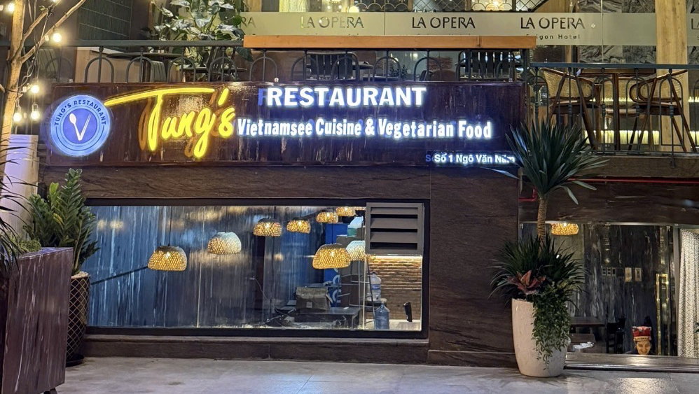 Tung’s Restaurant- Vietnamese cuisine & vegetarian food 2 - Vietnamese in Thao Dien