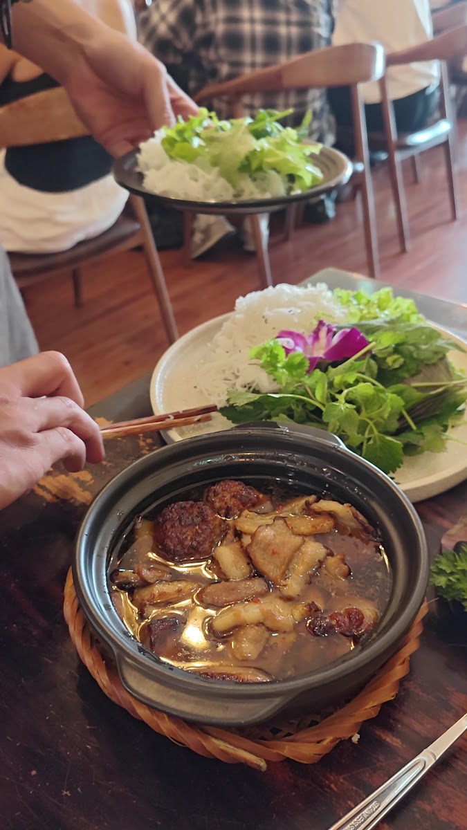 Tung's Restaurant - Vietnamese Cuisine & vegetarian Food photo 3 in Thao Dien