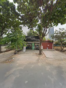 Tywi B. - House of Croissants & Baguettes photo 1 in Thao Dien