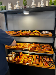 Tywi B. - House of Croissants & Baguettes photo 7 in Thao Dien