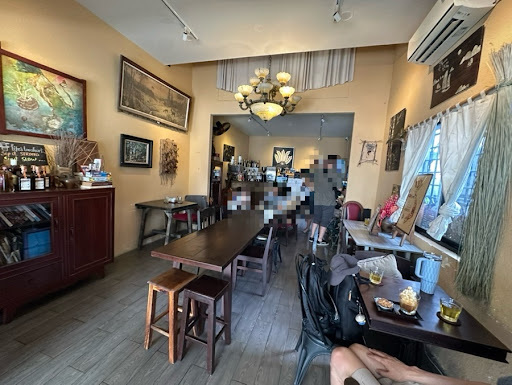 Uncle Nick's Cafe (& brunch) photo 8 in Thao Dien