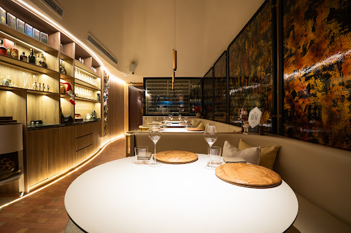 Upstairs Tasting Room photo 7 in Thao Dien