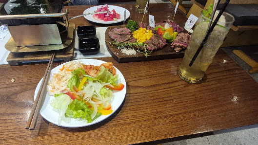 Ushi Mania - Japanese Aging Beef & Bar (Lotte West Lake) photo 3 in Thao Dien