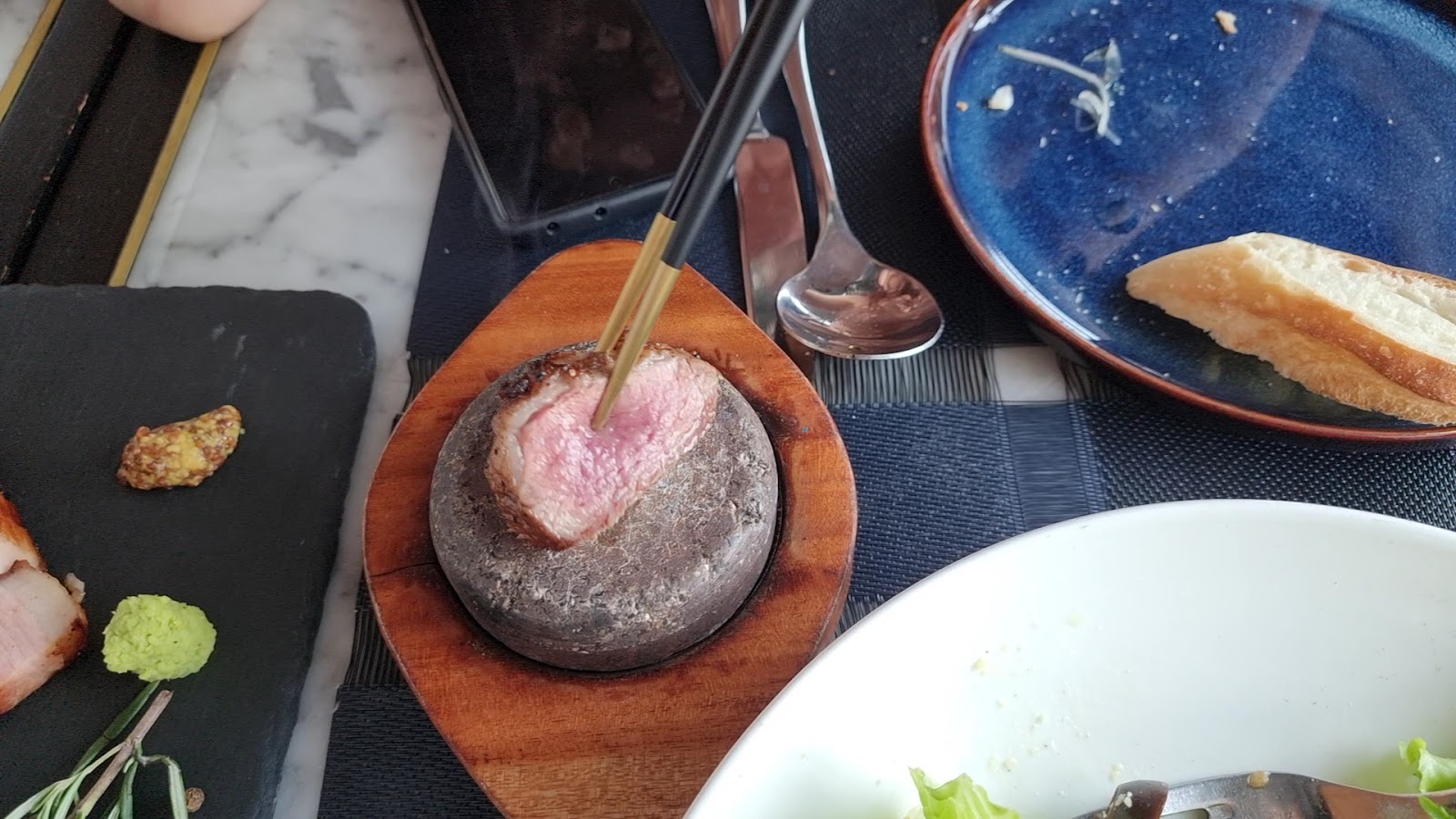 Ussina Aging Beef & Bar photo 11 in Thao Dien