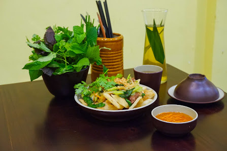 Vị Nguyên Vietnamese Restaurant & Vegetarian Food Hanoi Old Quarter photo 8 in Thao Dien