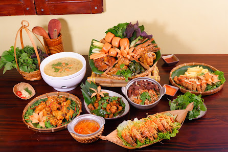 Vị Nguyên Vietnamese Restaurant & Vegetarian Food Hanoi Old Quarter photo 6 in Thao Dien