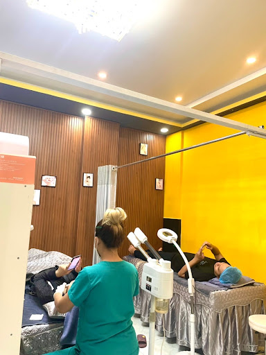 viện thẩm mỹ emmy photo 6 in Thao Dien