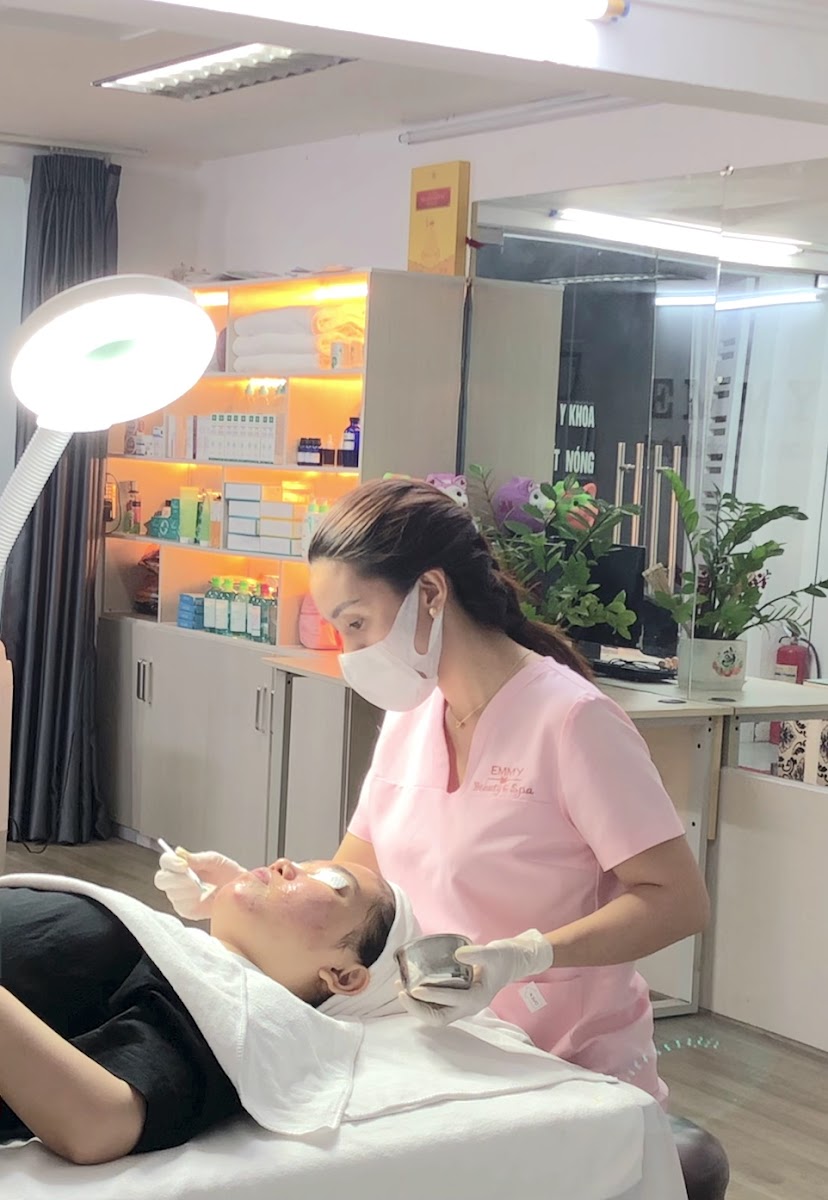 viện thẩm mỹ emmy in Saigon