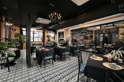 VIET Restaurant Hang Da & Rooftop Bar Restaurant in Ha Noi - exterior