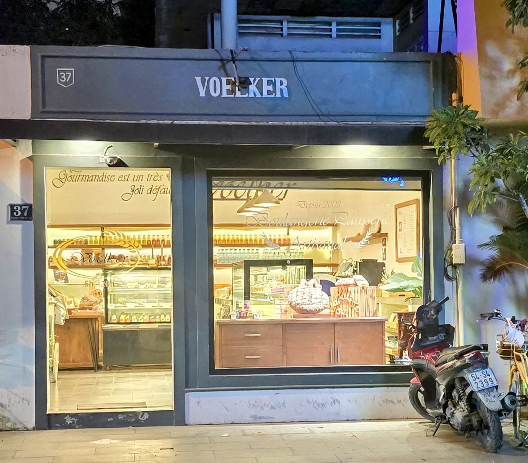 Voelker Patisserie