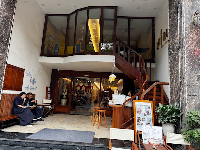 WhitenWood Cafe HaNoi Coffee shop in Ha Noi - exterior