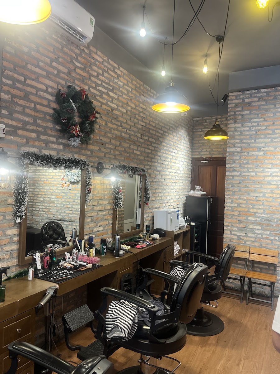 Wolf Cut Barbershop photo 6 in Thao Dien