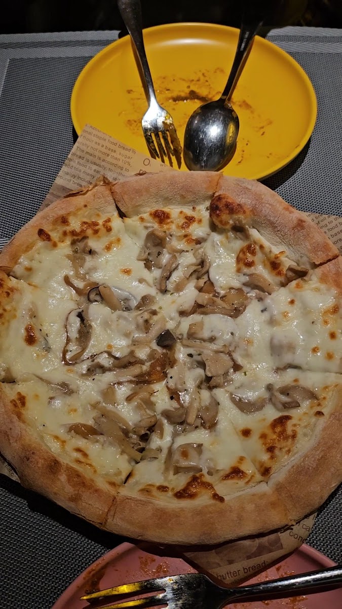 Xoà Pizza & Social Room photo 5 in Thao Dien