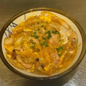 Rice With Braised Chicken And Eggs at Yakitori Ginza | gà nướng than hoa quận 2 | Japaneseizakaya