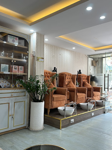 Yến Quy Beauty & Academy | SPA UY TÍN BÌNH THẠNH | ĐIỀU TRỊ DA UY TÍN BÌNH THẠNH photo 7 in Thao Dien