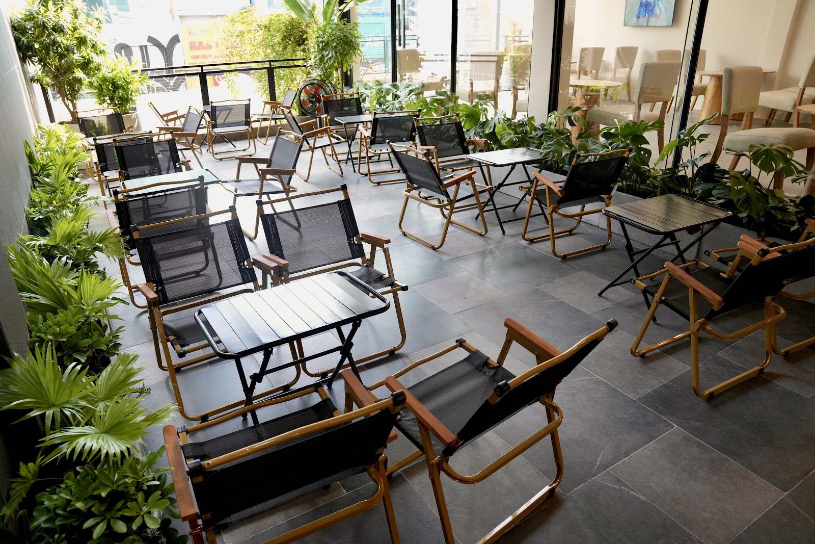 Yu Yu Coffee and Tea - Coffee Shop in Thao Dien