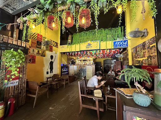 Zorro Cafe & Beer Brewpub in Ho Chi Minh City - exterior